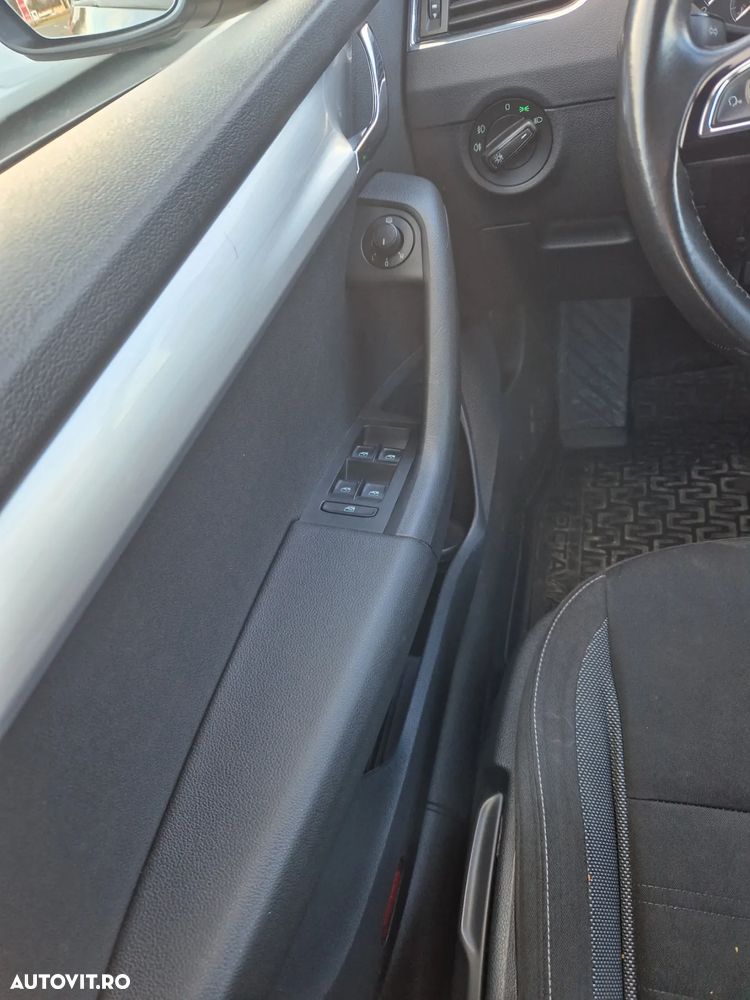 Skoda Octavia 1.6 TDI DSG Ambition - 12