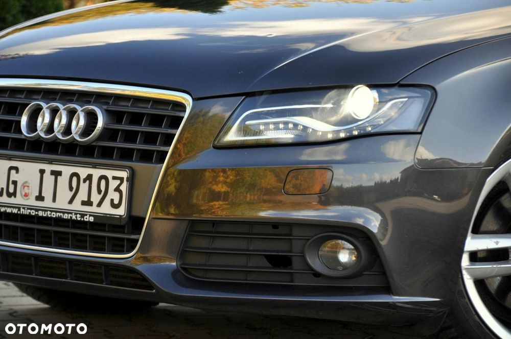 Audi A4 Limousine - 12