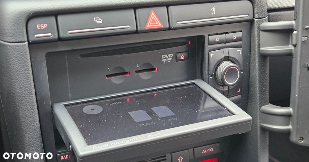 Audi A4 Avant 2.0T FSI - 12