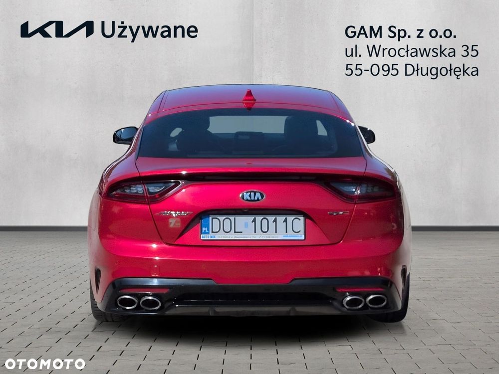 Kia Stinger - 4