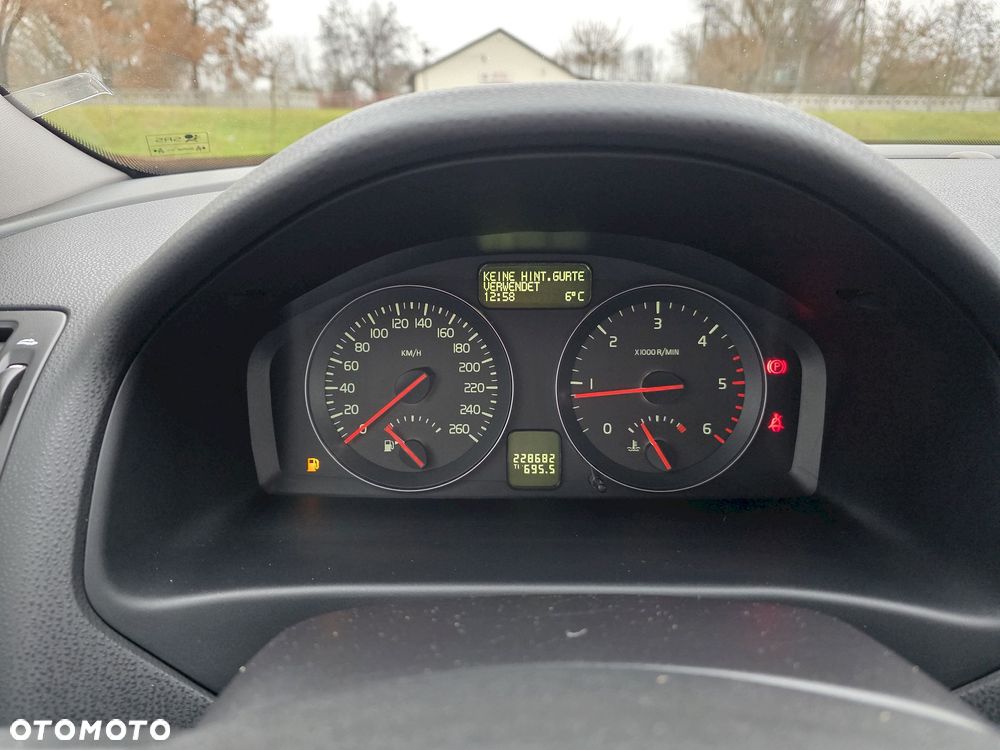 Volvo V50 1.6D DPF Kinetic - 24