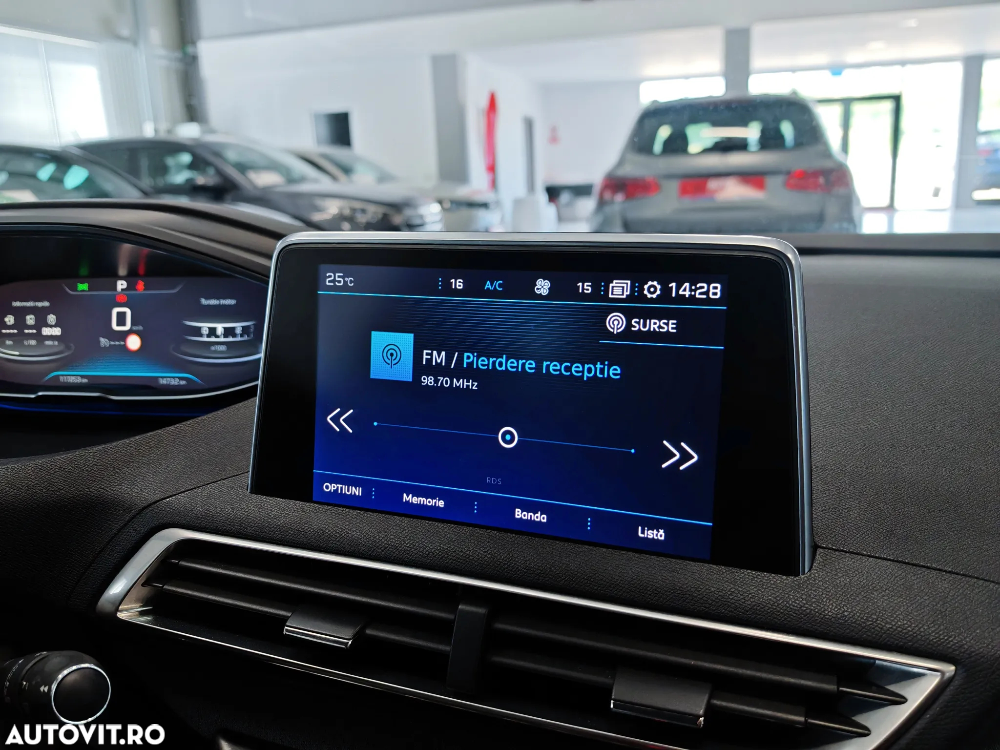 Peugeot 3008 1.2 PureTech S&S EAT8 Allure - 16