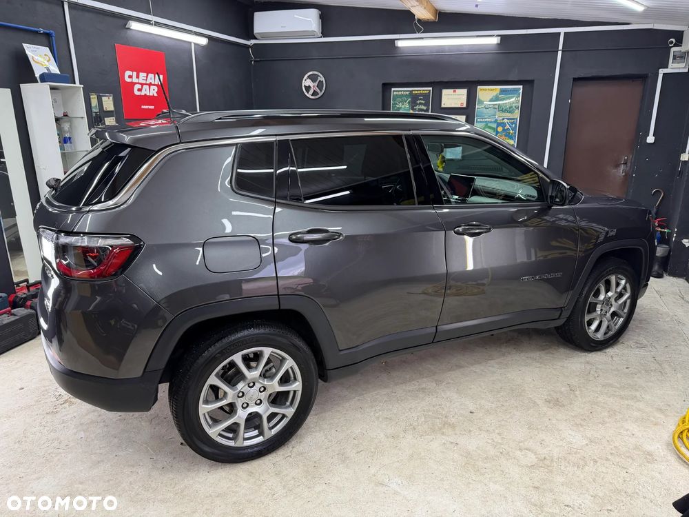 Jeep Compass - 11