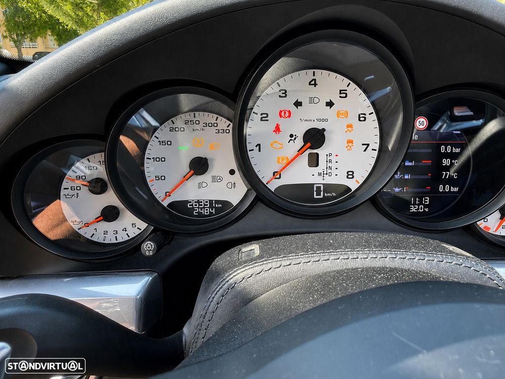 Porsche 911 Série F - 8