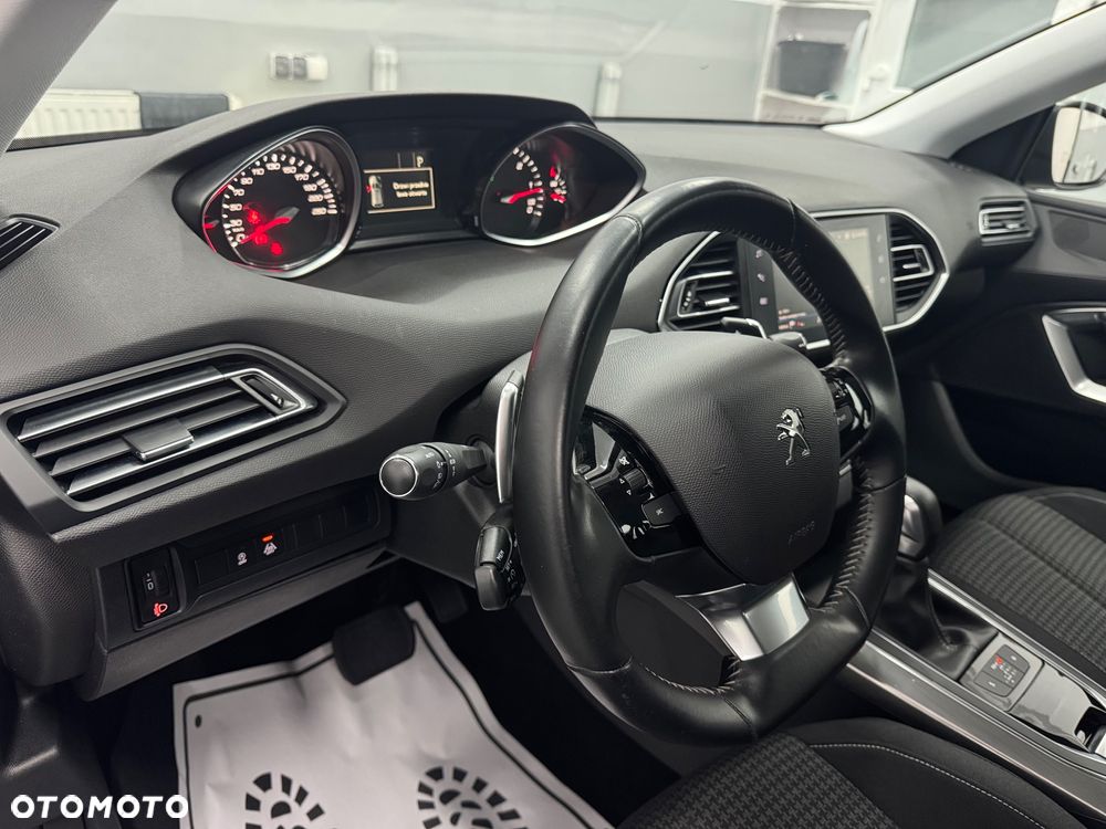 Peugeot 308 BlueHDi 130 EAT6 Stop & Start Active - 14