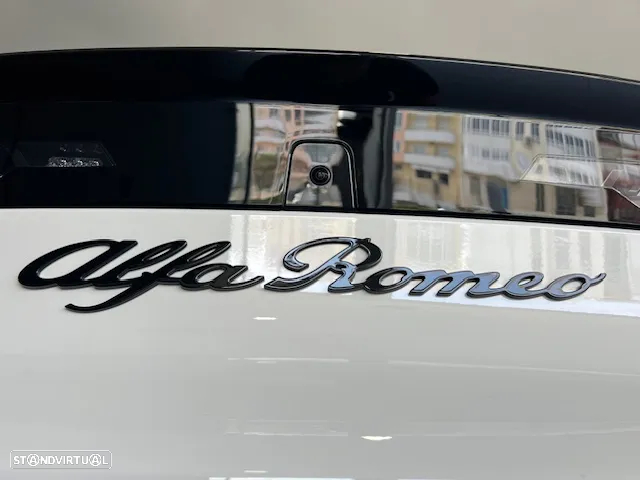 Alfa Romeo Junior Elletrica 50 kWh - 11