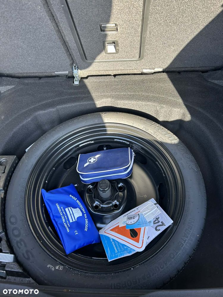 Volkswagen Golf 1.0 TSI Life - 23