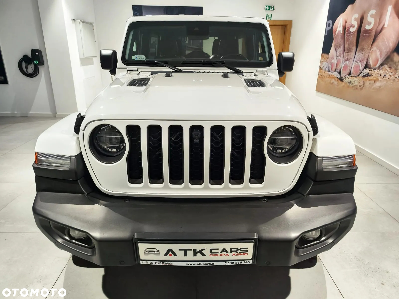 Jeep Wrangler - 2