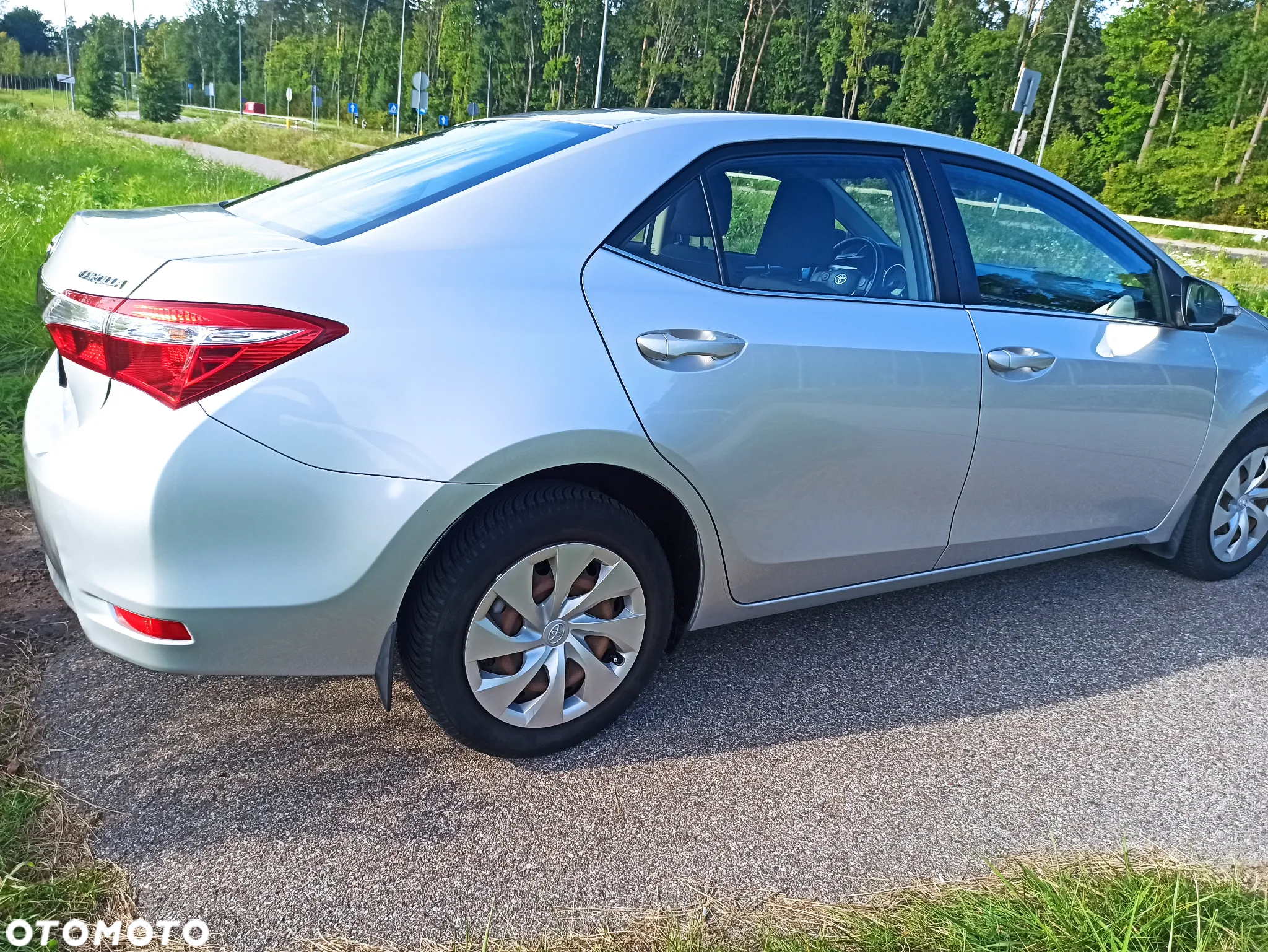 Toyota Corolla 1.6 Premium - 11