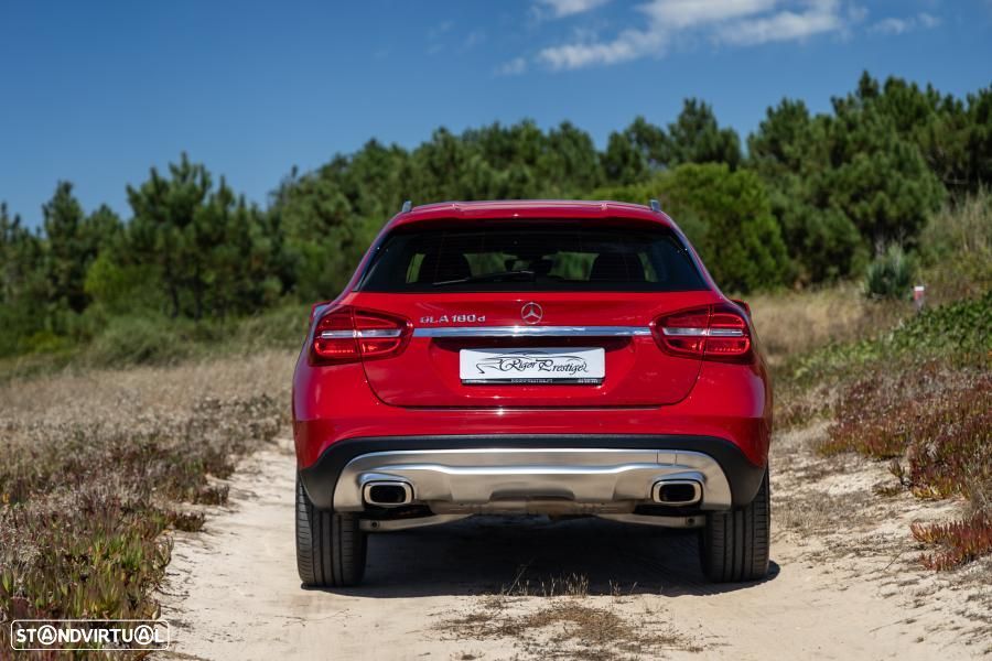 Mercedes-Benz GLA 180 d Urban Aut. - 19