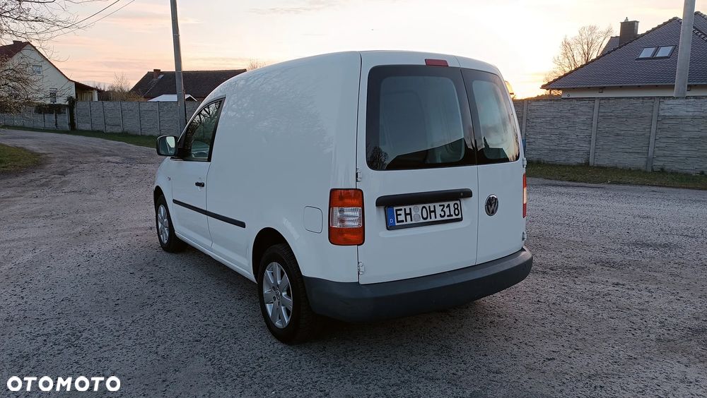 Volkswagen Caddy - 10