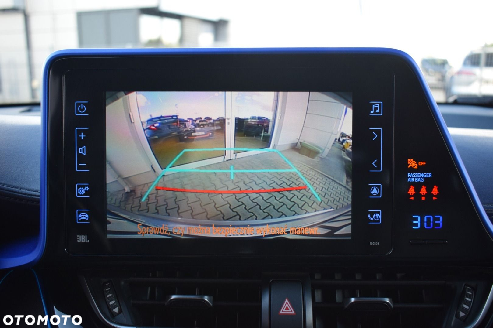 Toyota C-HR 1.8 Hybrid Dynamic - 18