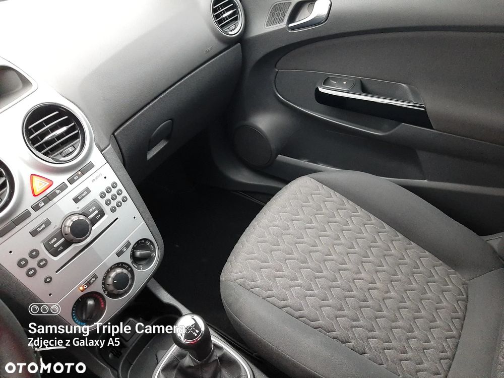 Opel Corsa 1.4 16V Active - 15