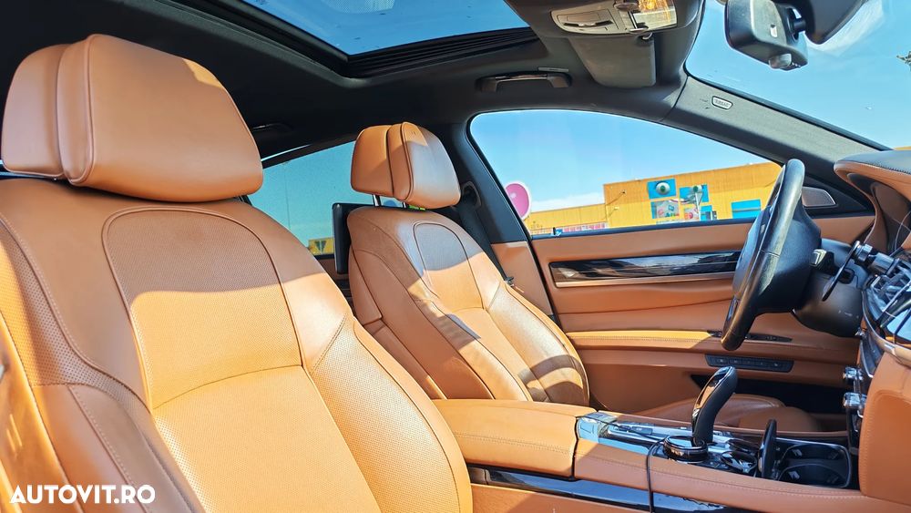 BMW Seria 7 - 24