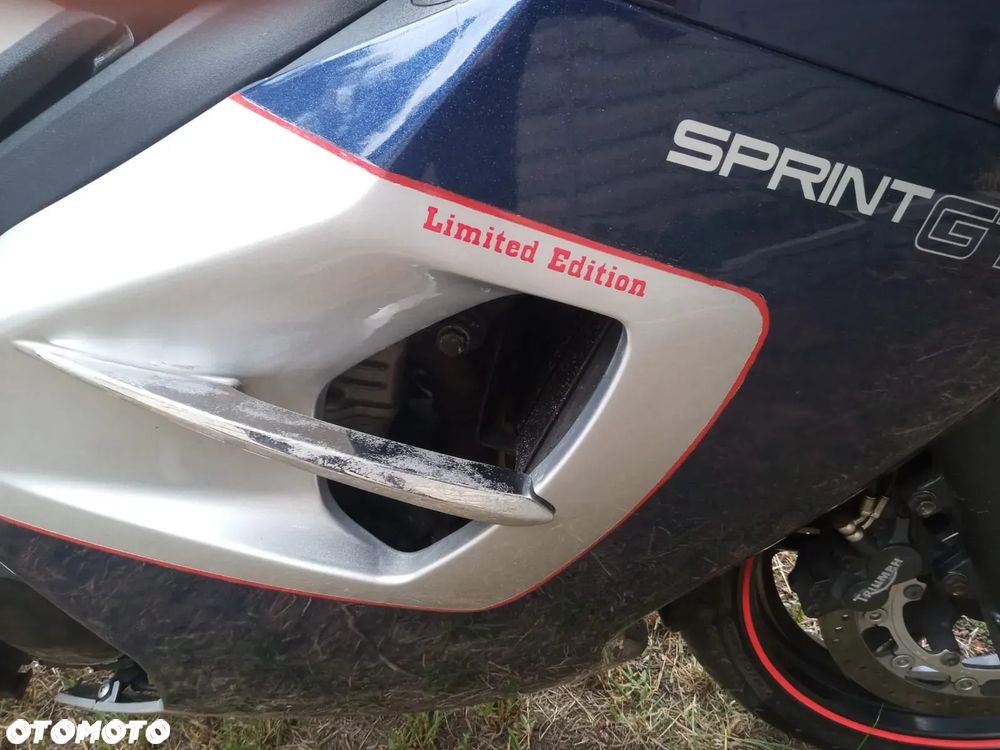 Triumph Sprint - 9