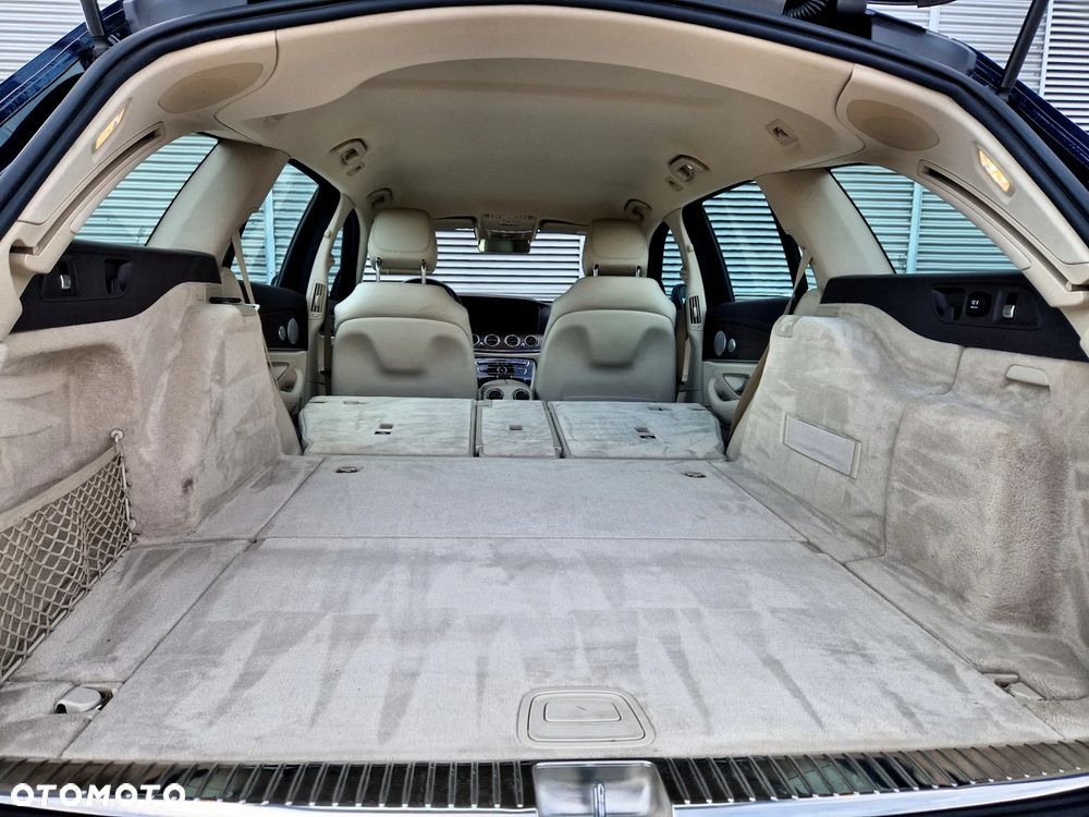 Mercedes-Benz Klasa E 450 4Matic 9G-TRONIC Exclusive - 23
