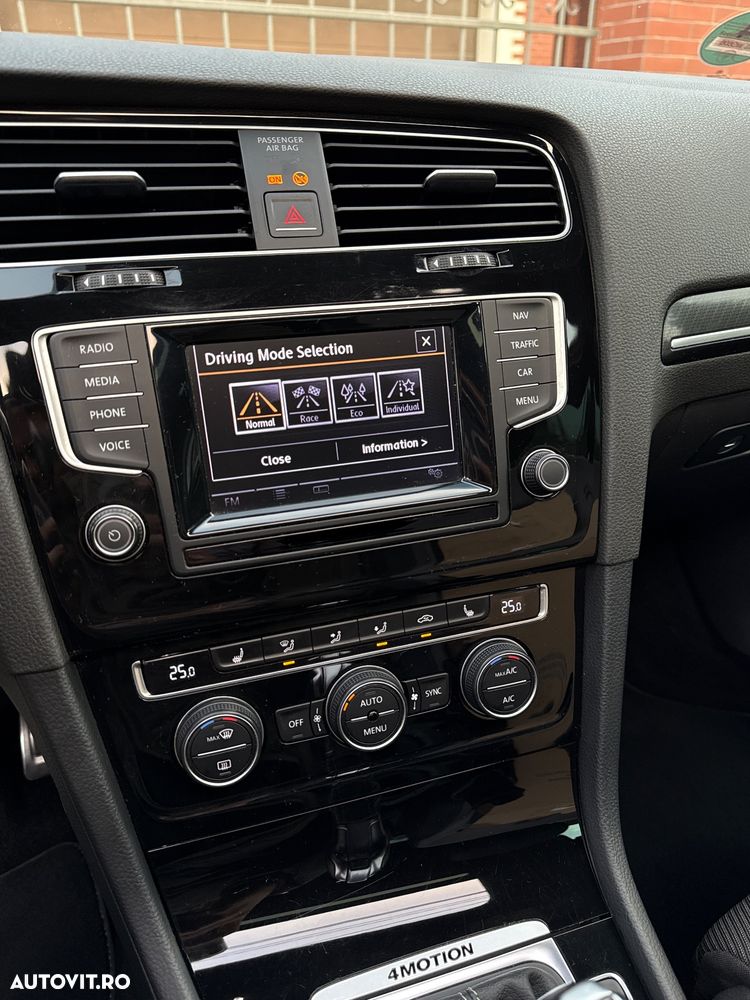 Volkswagen Golf R 4Motion BlueMotion Technology DSG - 9