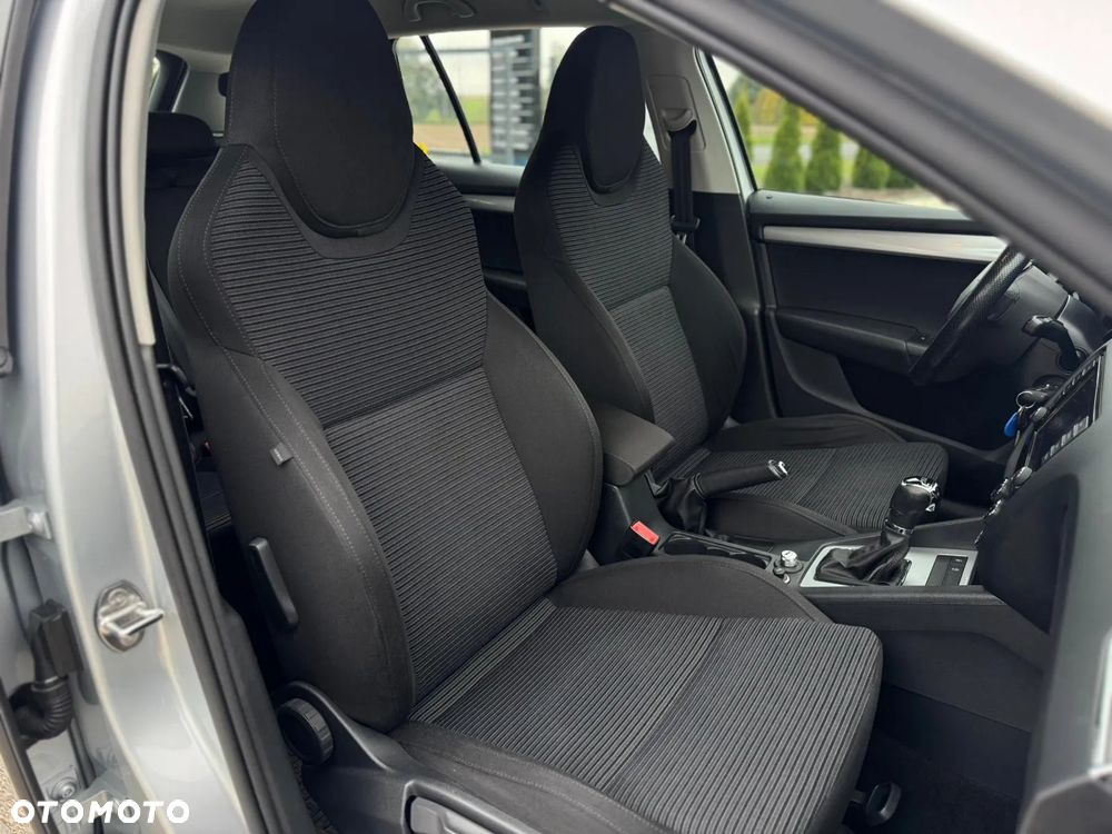 Skoda Octavia 2.0 TDI Style DSG - 9