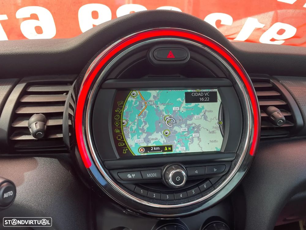 MINI 5 Portas Cooper D Aut. - 13