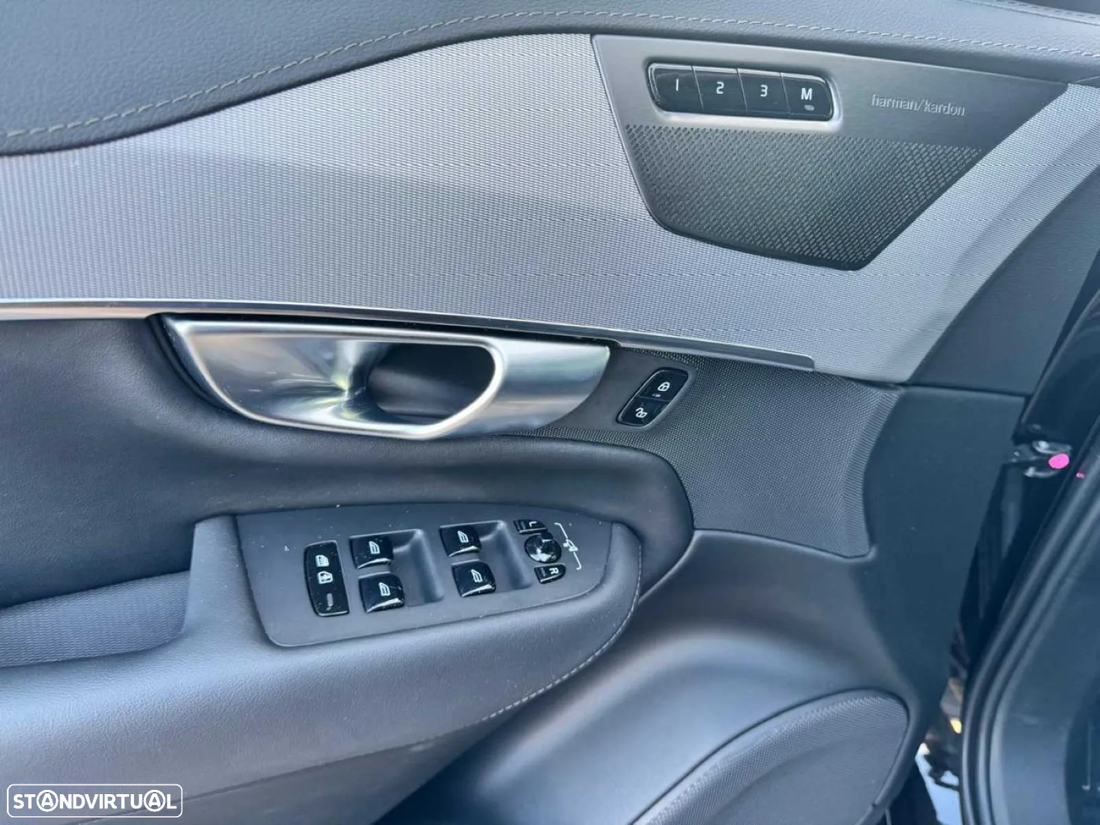 Volvo XC 90 2.0 T8 PHEV Plus Dark AWD - 3