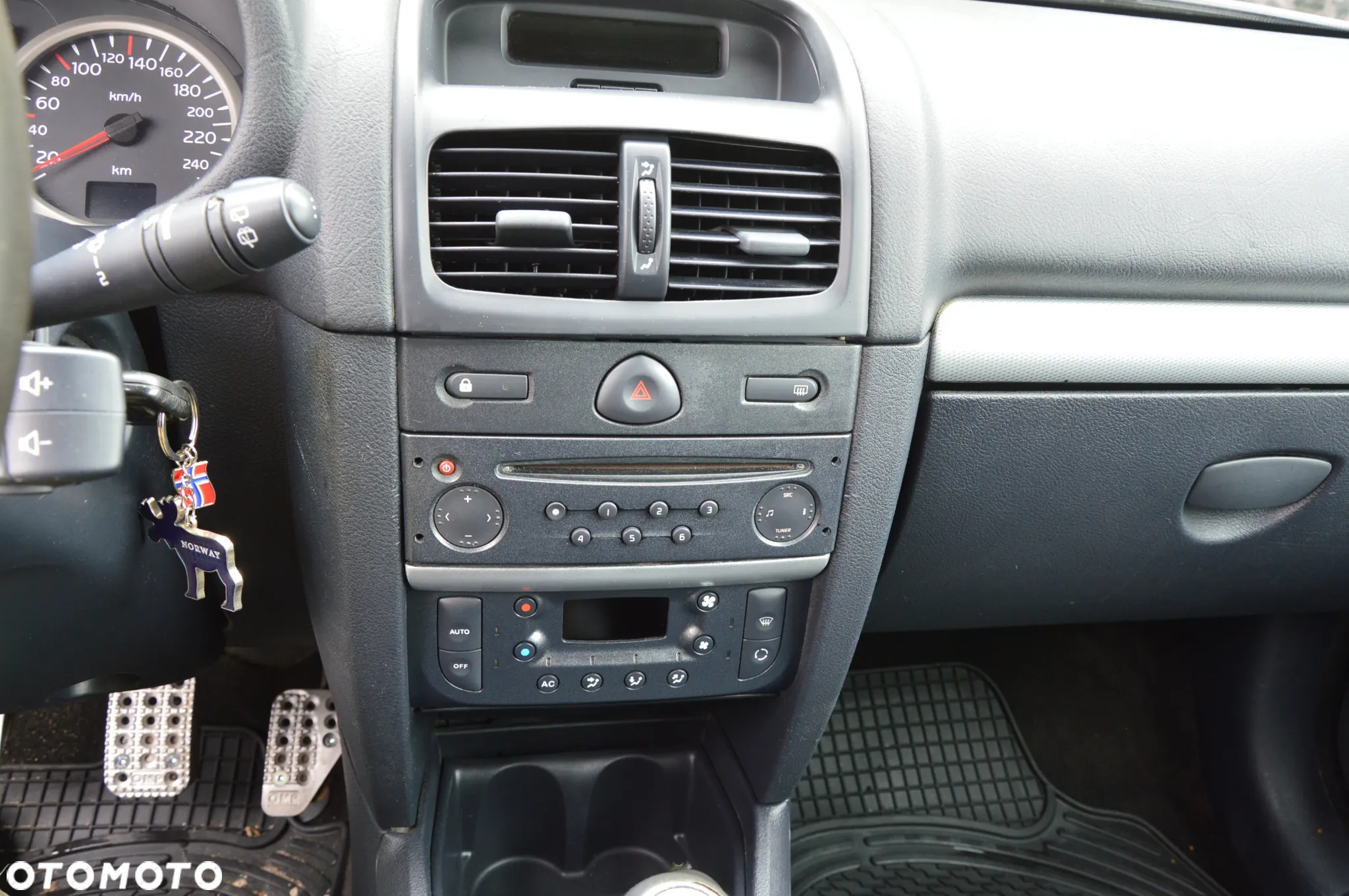 Renault Clio 2.0 16V Sport - 18