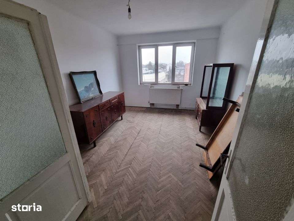 Ultracentral- Hotel Decebal- 2 camere, cu centrala termica- liber — fotografia 3