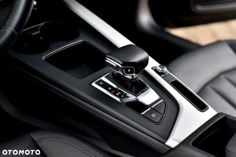 Audi A4 Avant 40 TDI Advanced S tronic - 33