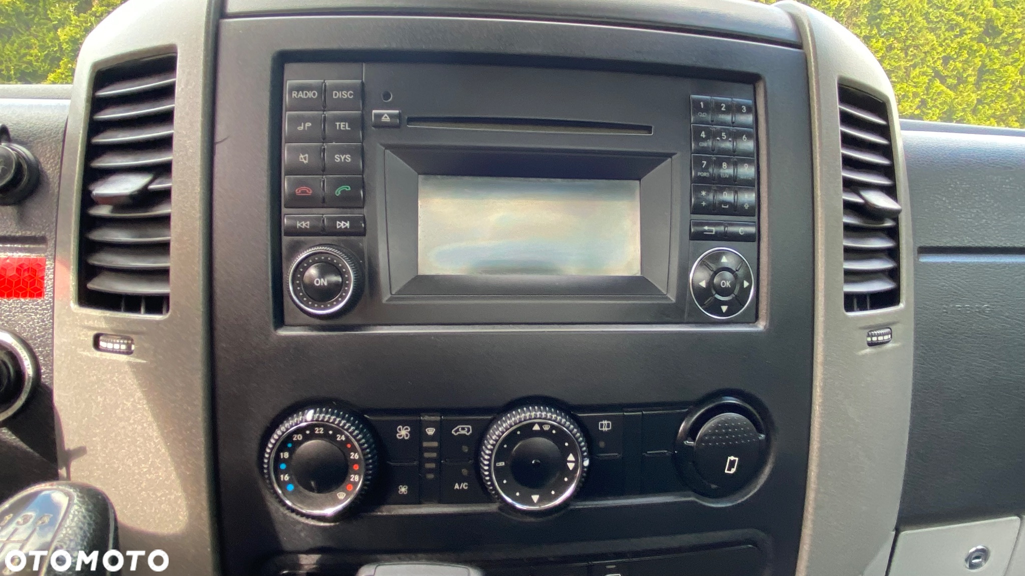 Mercedes-Benz Sprinter - 23
