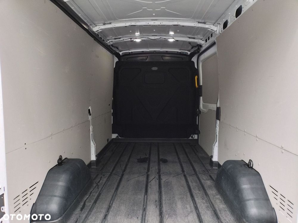 Ford transit - 13