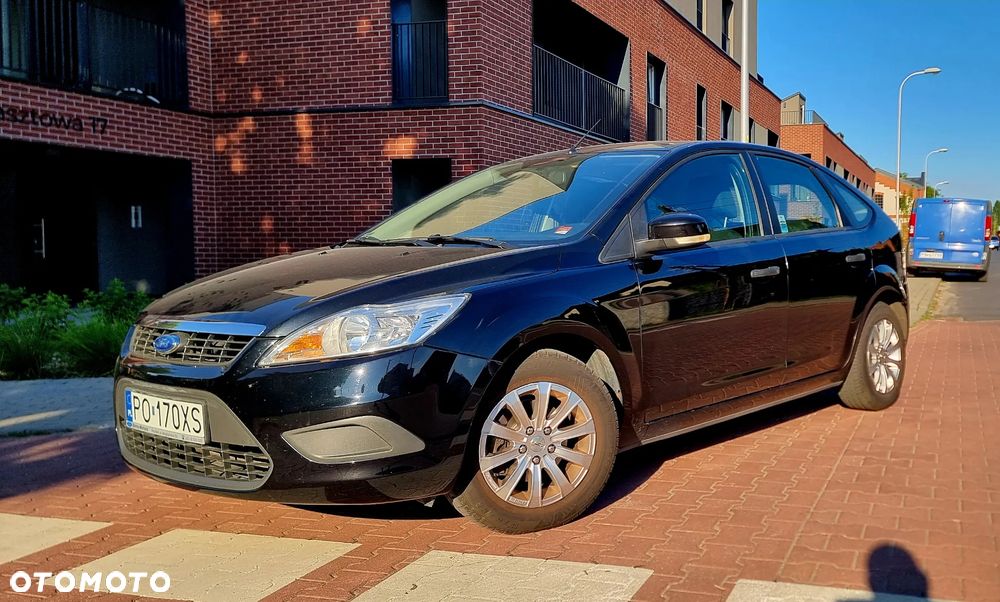 Ford Focus 1.6 Ambiente - 1