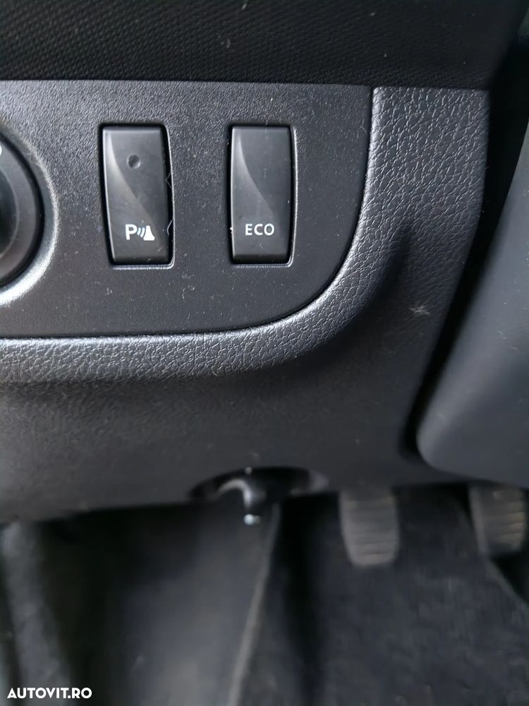 Dacia Logan 0.9 TCe 90 CP Laureate - 12