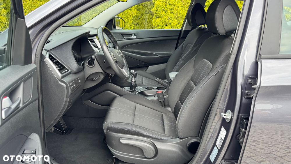 Hyundai Tucson 1.6 GDI BlueDrive GO 2WD - 32