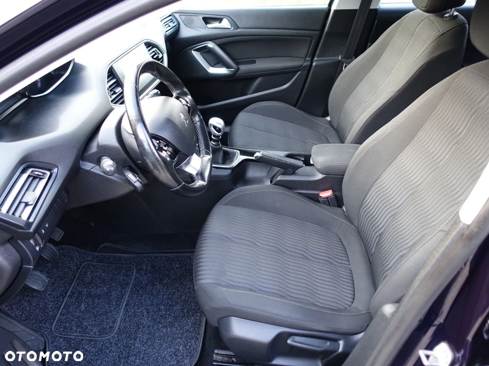 Peugeot 308 HDi FAP 110 (Blue Lion) Premium - 10