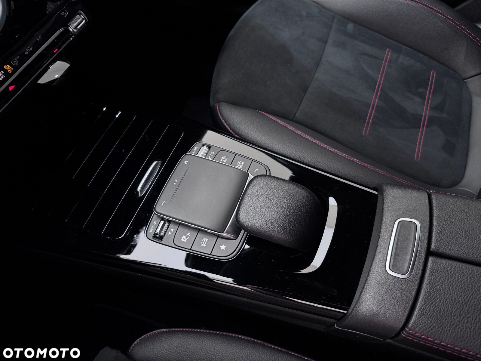 Mercedes-Benz CLA 200 AMG Line 7G-DCT - 25