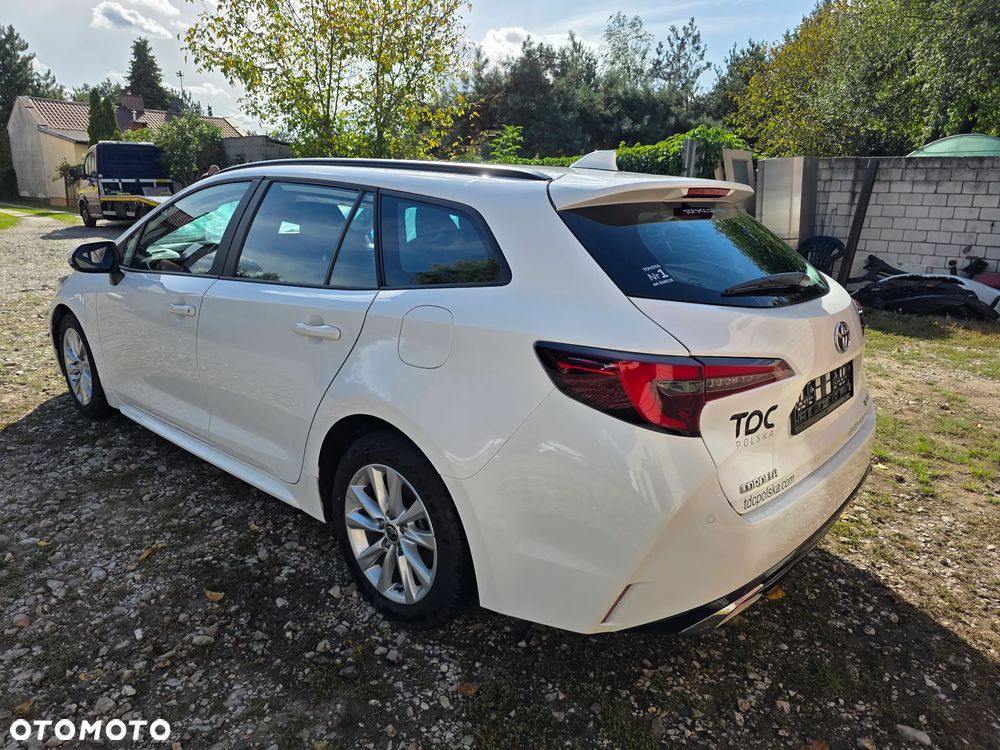 Toyota Corolla 1.8 Hybrid Comfort - 12