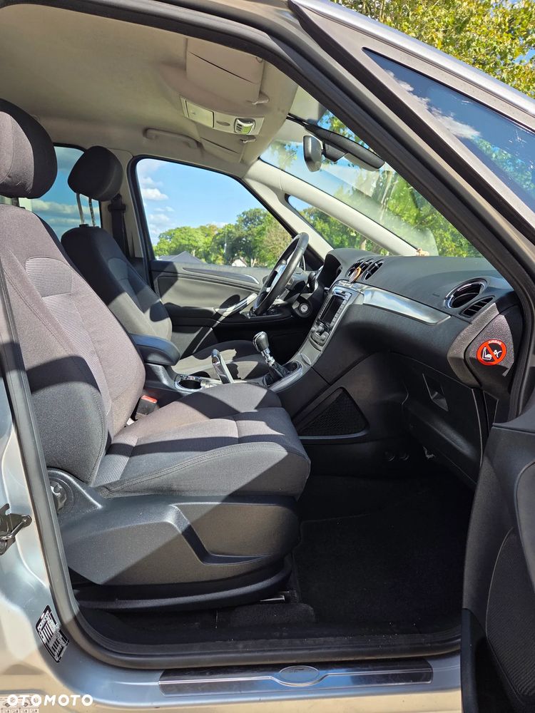 Ford S-Max - 10