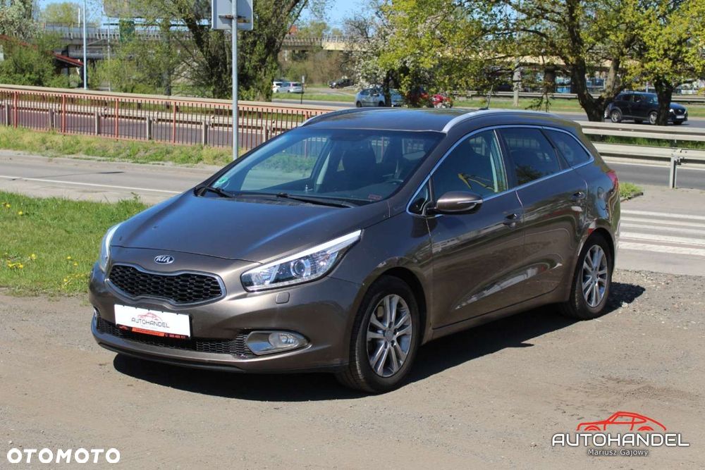 Kia Ceed - 3