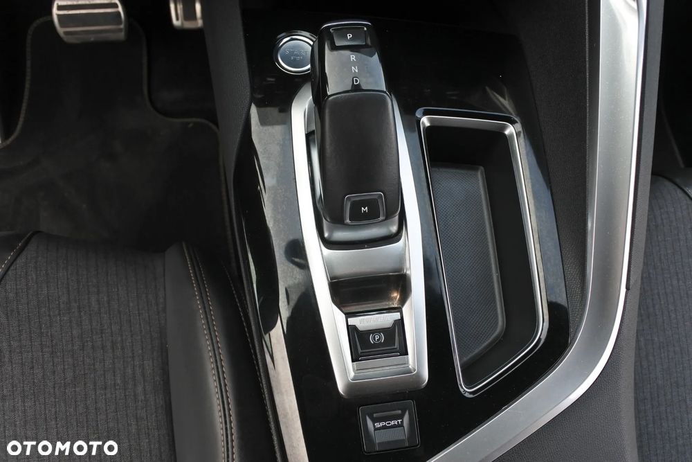 Peugeot 3008 2.0 BlueHDi GT S&S EAT8 - 18