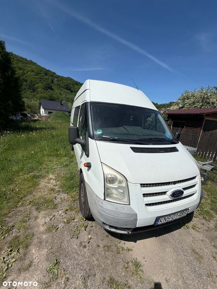 Ford Transit 350L RWD - 2