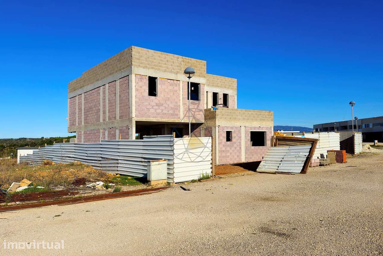 Fantástica moradia T4 Mexilhoeira Grande - área bruta de 200m2 - Mexil - Grande imagem: 2/37