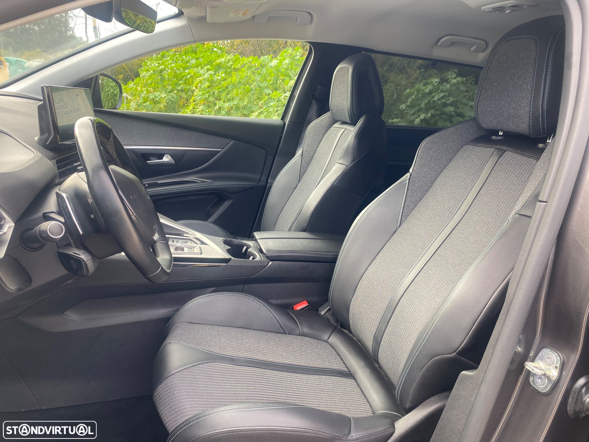 Peugeot 5008 1.5 BlueHDi Allure Pack EAT8 - 9