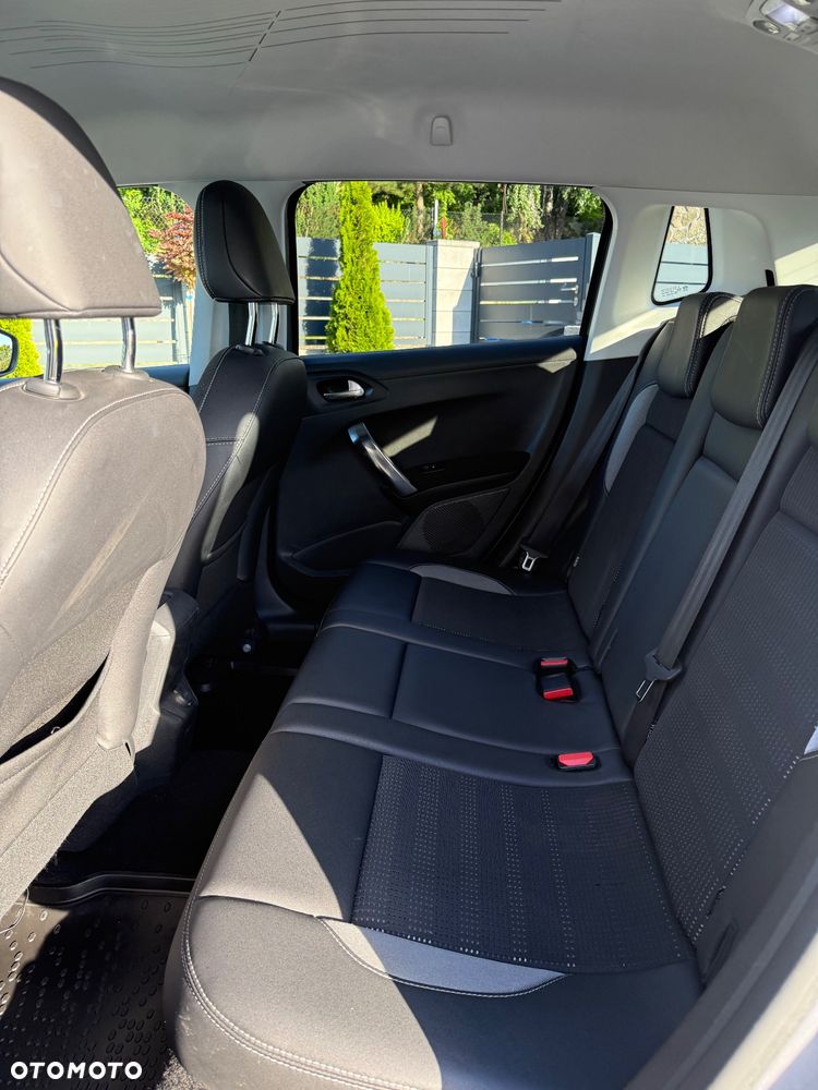 Peugeot 2008 1.6 VTi Allure - 14