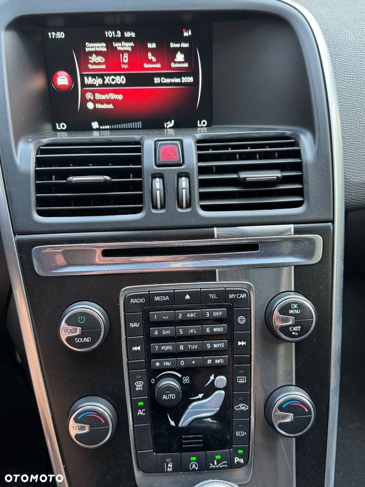 Volvo XC 60 - 24