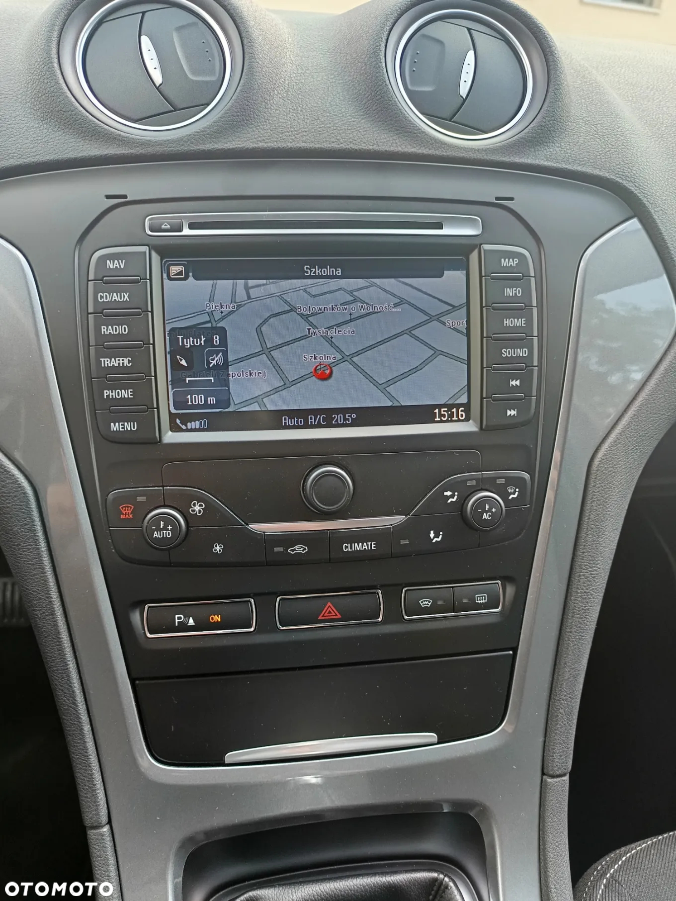 Ford Mondeo - 28