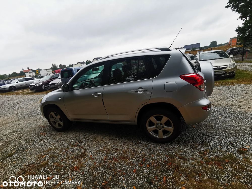 Toyota RAV4 2.2 D-4D Sol - 5