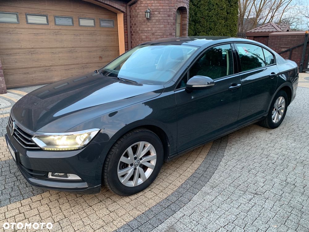 Volkswagen Passat 1.6 TDI BMT City - 13