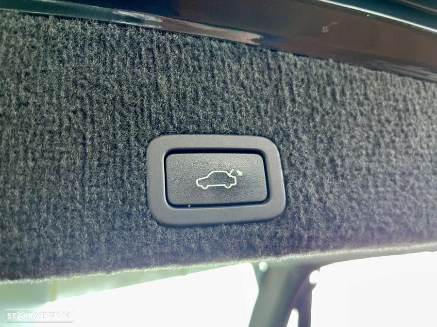 Volvo XC 60 2.0 D4 Momentum Geartronic - 30