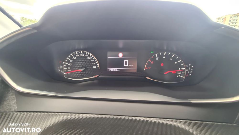 Peugeot 208 BlueHDi 100 Allure - 23