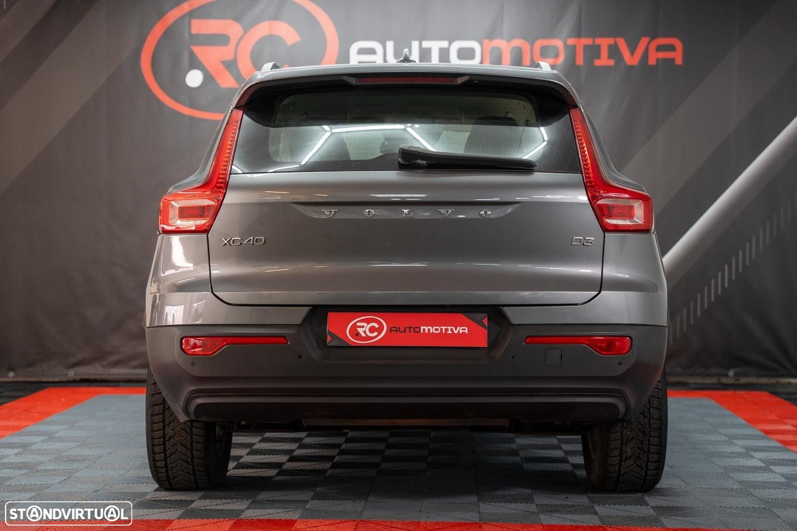 Volvo XC 40 2.0 D3 Momentum - 6