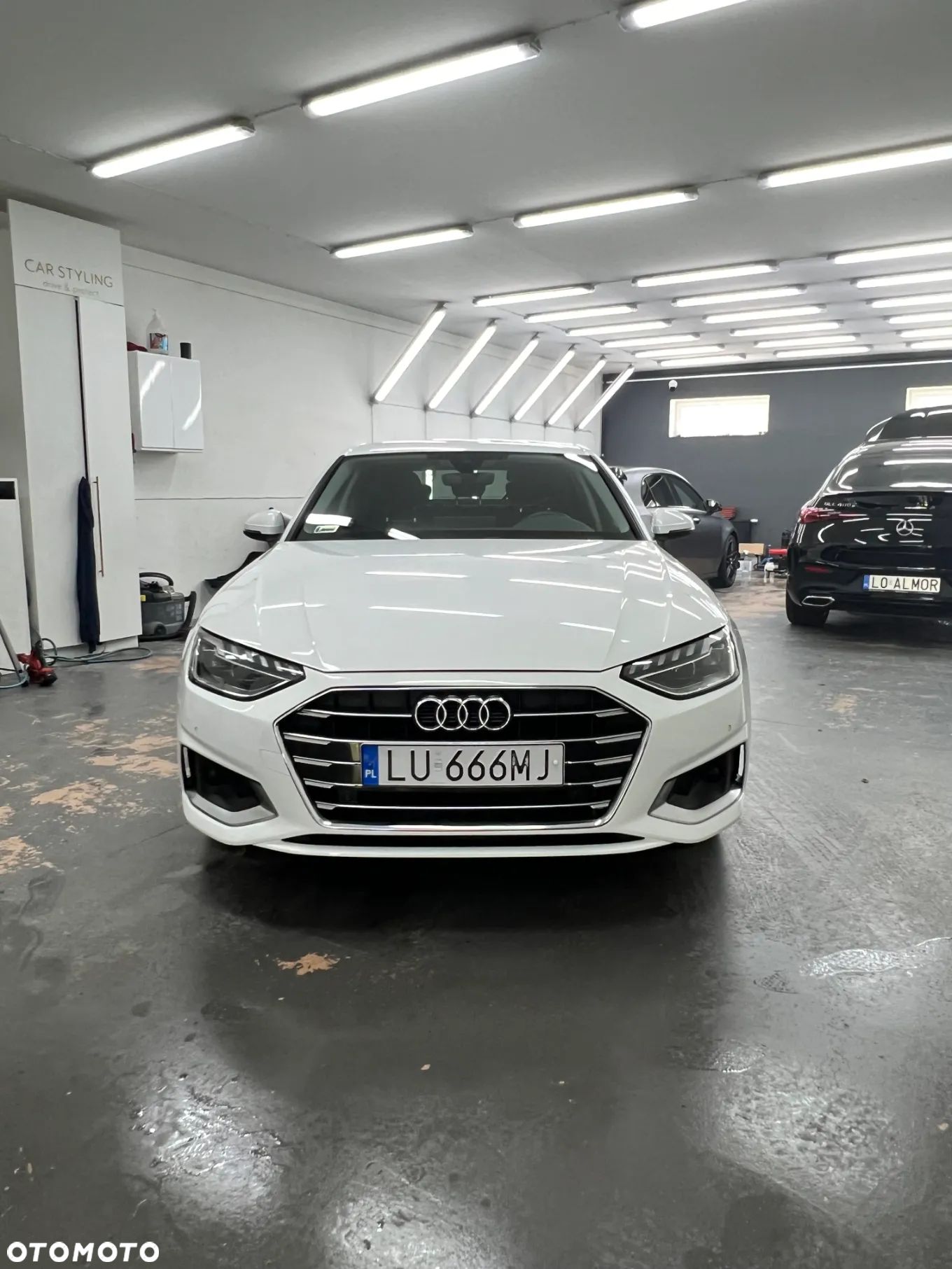 Audi A4 - 1